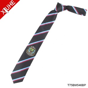 Chine Fait Sur Commande 100% D'école Pas <span class=keywords><strong>Cher</strong></span> en Polyester <span class=keywords><strong>Cravate</strong></span> Tissé Hommes Rayé <span class=keywords><strong>Cravate</strong></span> avec Logo - Product Image 6