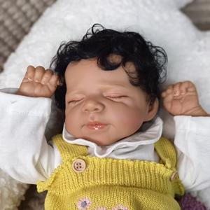 Muñeca realista de 18 pulgadas <span class=keywords><strong>con</strong></span> <span class=keywords><strong>ojos</strong></span> <span class=keywords><strong>cerrados</strong></span>, cuerpo de vinilo <span class=keywords><strong>con</strong></span> traje de tela, la más nueva muñeca recién nacida para niñas - Product Image 3