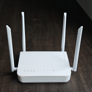 โปรโมชั่นส่งท้ายเดือน! ZC-500W-4 :4 พอร์ต Gigabit XPON ONT – ไวไฟ 5 แบบดูอัลแบนด์ – 2USB – ส่วนลดสำหรับการสั่งซื้อจำนวนมาก - Product Image 4