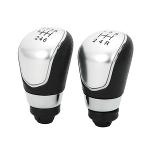 Pomo de Palanca de Cambios para Ford Fiesta, 5 y 6 Velocidades, Cuero Ergonómico, Negro y Plateado, Accesorio para Auto - Product Image 2