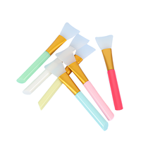 Applicateur de brosse de masque de beauté de brosse de masque de cheveux de silicone pour l'outil essentiel de maquillage dans la boîte à outils de maquillage