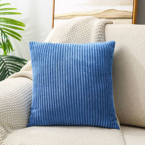 Housse de coussin en velours côtelé doux pour la maison Taie <span class=keywords><strong>d</strong></span>'oreiller <span class=keywords><strong>d</strong></span>écorative de couleur unie de style uni en différentes couleurs Techniques 3D - Product Image 5