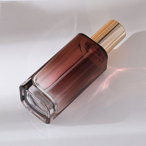 Petits pots en verre de crème de couleur ambre carré vide brun foncé de luxe de 50ml pot cosmétique en verre avec le chapeau d'or - Product Image 5