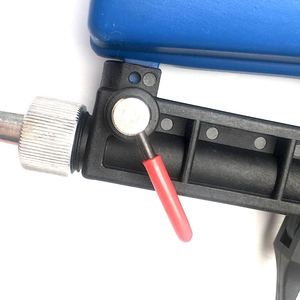 Kit de <span class=keywords><strong>pistolet</strong></span> de sablage à air comprimé avec buse de surface <span class=keywords><strong>Pistolet</strong></span> sans poussière Idéal pour l'élimination de la rouille, le sablage artistique du verre et du <span class=keywords><strong>bois</strong></span>. - Product Image 4