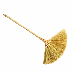 Balai en fibre de sisal artisanal avec manche en bambou – Écologique, classique, durable, pour balayage extérieur – Balai traditionnel en bambou - Product Image 6