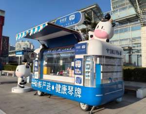 Camion-remorque alimentaire mobile avec structure en aluminium pour utilisation en extérieur et pour la promotion de l'alphabétisation communautaire - Product Image 2