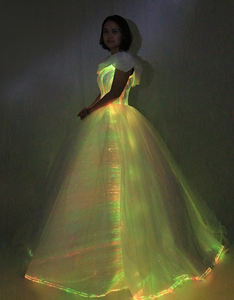 Robe de mariée lumineuse, robe de mariée qui brille dans le noir, robes de mariée, fibre optique lumineuse, robe de mariée noble - Product Image 4