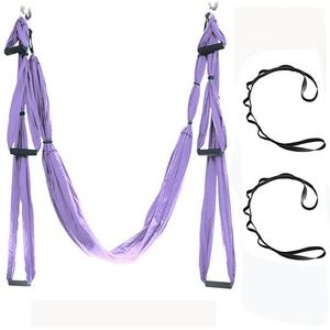 <span class=keywords><strong>Hamac</strong></span> de <span class=keywords><strong>yoga</strong></span> aérien <span class=keywords><strong>avec</strong></span> mousquetons et guirlande pour votre expérience yogique - Product Image 2