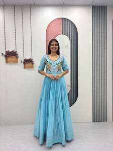 ชุดเดรสยาวผ้าฝ้ายดีไซน์เนอร์คุณภาพสูงสำหรับผู้หญิง สวมใส่สบาย เหมาะสำหรับงานปาร์ตี้ลำลองและใส่ทำงาน มีจำหน่ายแล้ว - Product Image 3