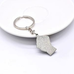 Porte-clés en métal de haute qualité, design drapeau national, irrégulier, vente en gros, porte-clés de voiture, cadeaux spéciaux, impression émaillée, matériau en alliage - Product Image 3