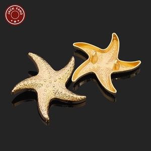 Botones Metálicos con Vástago, Botones Personalizados con Formas Irregulares de Concha, Logotipo Grabado, Decoración de Concha de Pescado para Ropa - Product Image 6