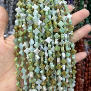 HUI RUI Piedra Natural 8*8*3mm Cuentas de trébol Piedra Natural Cristal Forma de trébol Cuentas espaciadoras de piedra para la fabricación de joyas Collar - Product Image 6