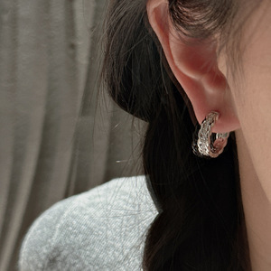 Anneaux de mode en argent sterling S925, élégants, micro-sertis français, luxe léger, design simple et élégant, torsades de beignets frits - Product Image 2