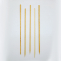 Brochettes en bambou naturel lisses de couleur blanche, plates et fines, extrémité pointue, brochettes en bambou pour barbecue en plein air, nourriture de marché
