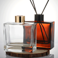 Bouteille diffuseur de parfum rectangulaire de luxe en verre plat 100ML 200ML, conteneur vide personnalisé avec revêtement ambré pour parfum d'ambiance domestique