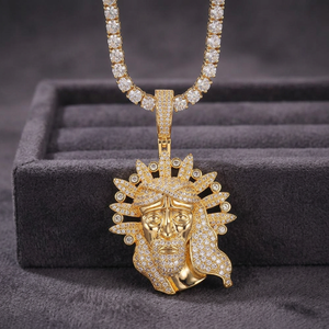 Collier pendentif Jésus plaqué or avec incrustation de diamants, chaîne en corde, bijou chrétien, cadeau - Product Image 3