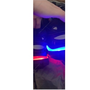 Sneakers Chunky à LED Noires, Chaussures Streetwear à Semelle Épaisse Changeant de Couleur RGB pour Hommes et Femmes - Product Image 2