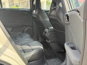 Lynk & Co 06 SUV essence 1.5t Halo 2025 - Product Image 6