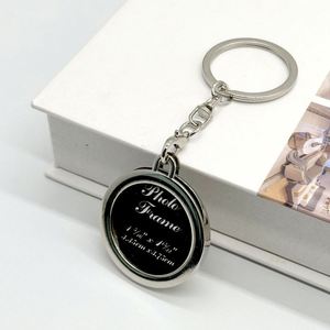 Porte-clés personnalisés en métal avec cadre photo vierge pour sublimation, idéaux pour la promotion - Product Image 3