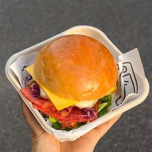 Papier de table pour sandwichs et hamburgers de qualité alimentaire pour l'emballage alimentaire, personnalisable, jetable, résistant à l'huile, plateau en papier pour poulet frit à emporter - Product Image 1