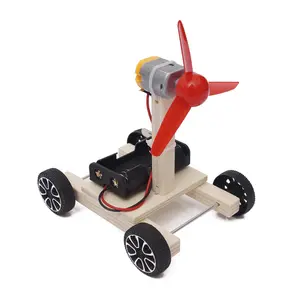 स्कूल के लिए DIY लकड़ी की असेंबली पवन ऊर्जा चालित कार इलेक्ट्रॉनिक शिक्षा प्रौद्योगिकी खिलौने एसटीईएम लकड़ी की विज्ञान किट