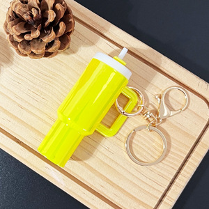 Porte-clés mini-gobelet en plastique durable avec compartiment pour baume à lèvres, style Ice <span class=keywords><strong>Boss</strong></span> - Product Image 6