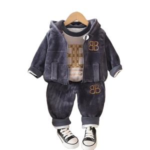 <span class=keywords><strong>Abbigliamento</strong></span> invernale spesso e caldo da ragazza set di vestiti in cotone peluche per bambine - Product Image 1