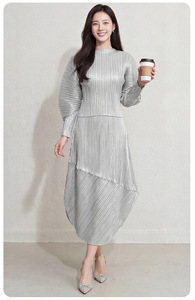 PY 2026 Summer New Arrival Hot Miyake Pleated Evening Plus Size Beige Lantern Sleeve Dress Plus Size Women's Clothing Wholesale - Product Image 4