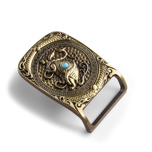 Hebilla de Cinturón Clásica Antigua de Latón con Grabado Personalizado - Product Image 3