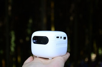 Nouveau Mini Projecteur Portable 2025 Intelligent Android Triple DLP avec Mise au Point Manuelle, Projecteur de Poche pour Films en Extérieur, Rechargeable via Port Type-C