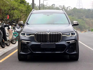 Voitures d'occasion à l'exportation : BMW X7 xDrive M50i Dark Shadow 2020, moteur V8 N63 4.4T, SUV pleine grandeur, véhicule de luxe d'occasion - Product Image 1