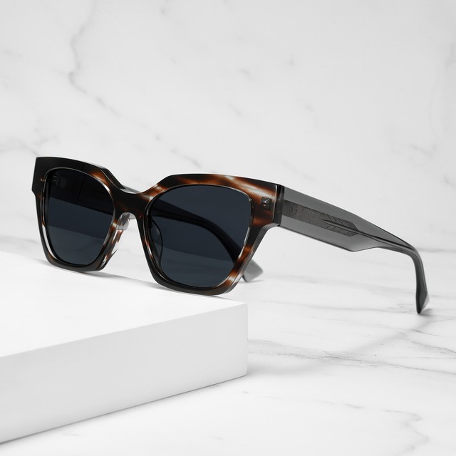 Fashionable Oversized Designer Sunglasses Acetate with UV400 Non-Polarized Lens Lentes De Sol Premium Sunglasses for Women