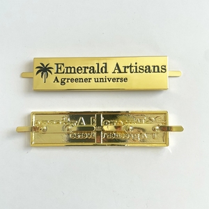 Targhette in Metallo 3D di Alta Qualità Personalizzate per Abbigliamento, Borse in Pelle, Scarpe ed Elettronica - Product Image 1