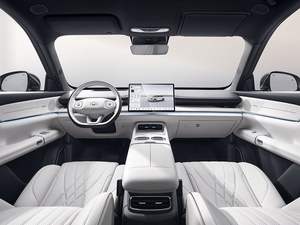 2025 Changan Qiyuan Q07 Nouveau véhicule énergétique sur une autonomie de 1,400 km avec une IA Tianshu de bout en bout multimodale - Product Image 5