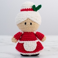 Poupées au crochet de Noël Gingerbread Man, Mme Claus, Casse-Noisette et pingouin potelé crochet ornements de Noël
