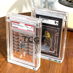 Étui de présentation en acrylique premium TCG pour carte gradée <span class=keywords><strong>Pokemon</strong></span> Hidden Fates <span class=keywords><strong>Glaceon</strong></span> GX PSA CGC BGS TAG Sport (type prisme simple) - Product Image 1
