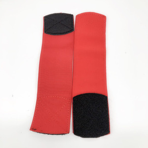 1 pares Flexible económico de gancho y bucle de fútbol Shin guardia correas elástico ajustable deportes venda - Product Image 2