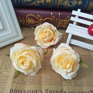 Tête <span class=keywords><strong>de</strong></span> <span class=keywords><strong>rose</strong></span> artificielle unique <span class=keywords><strong>de</strong></span> 6cm faite à la main pour décoration murale <span class=keywords><strong>de</strong></span> fleurs <span class=keywords><strong>de</strong></span> mariage - Product Image 3