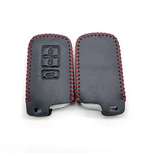 Funda de cuero para coche, funda para llave para <span class=keywords><strong>Toyota</strong></span> <span class=keywords><strong>Yaris</strong></span> Hybrid Auris RAV4 Camry 55 2012-2018, funda para llave de 3 botones Fob - Product Image 4