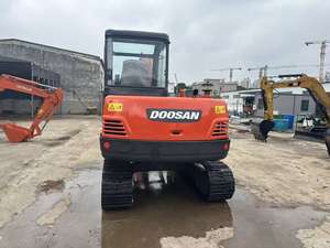 Miniexcavadora Doosan de la marca coreana más vendida, usada en buen funcionamiento con pocas horas de trabajo - Product Image 4
