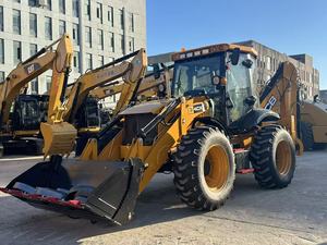 Nouvelle chargeuse-pelleteuse JCB4CX à quatre roues motrices avec bras rétractable, moteur diesel JCB d'origine, puissance Dieselmax, équipement de construction polyvalent - Product Image 4