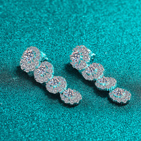 Nouveauté Boucles d'oreilles pendantes en argent sterling 925 entièrement serties de moissanite Fleur Luxe léger Moissanite pour femmes