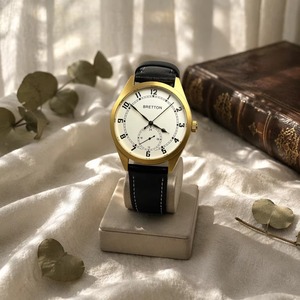 Reloj de pulsera retro para hombre, caja redonda dorada pulida, esfera blanca limpia, correa de cuero genuino, minimalista, informal de negocios, resistente al agua - Product Image 2