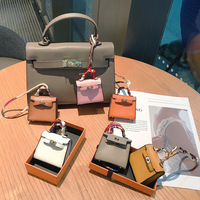 Porte-clés en cuir mini inspiré de H, multifonctionnel, avec rangement pour écouteurs et porte-monnaie, accompagné d'un foulard en soie, accessoire de mode