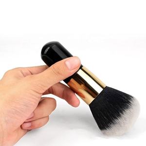 Brocha Kabuki para cosmética profesional, brocha suave de mango corto negro, brocha para colorete, brocha esponjosa para base facial, brochas de maquillaje - Product Image 6