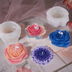 Molde de silicona floral de 4 estilos para velas de rosas, molde de resina para jabón, yeso y aromaterapia, venta al por mayor - Product Image 1