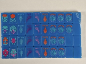 Juego de Mahjong Americano de una Sola Capa, Azul Celeste, Medusa, Joker, Libélula, 1-Bam, Plumas, Amantes de la Botánica, Reunión en el Jardín - Product Image 2