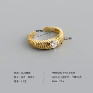 Nabest Non Tarnish 925 Anillos gruesos de plata esterlina Chapado en oro de 18K Forma de corazón Anillo de circonita cúbica Joyería de promesa de boda - Product Image 3