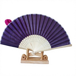 Traditional Chinese Bamboo Painted Handmade Portable Hand Fan with Love Design for Wedding Favor Party Events