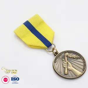 عرض خاص ميدالية تذكارية مخصصة من سبائك الزنك معدنية رياضية ثلاثية الأبعاد مستديرة عتيقة مطلية بالذهب مع شريط